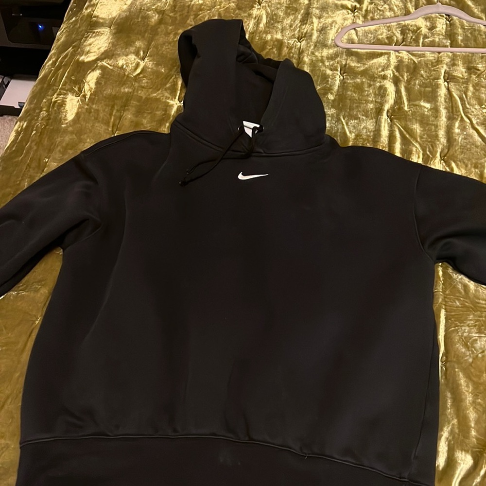 Black Nike hoodie